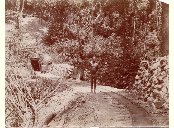 Entrance to cut, Sansu May 1901